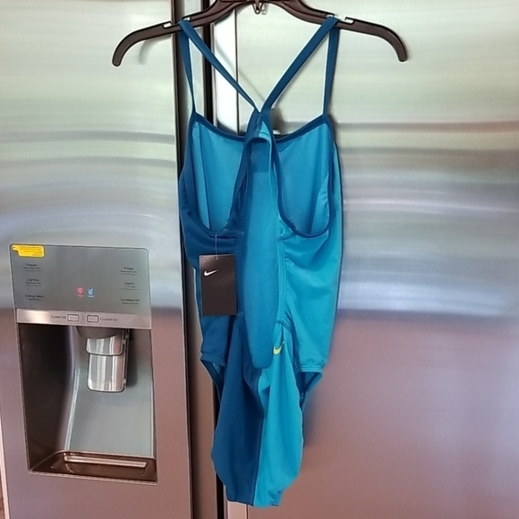 💕NIKE💕 Rift Racerback Cut Out One Piece Swimsuit - Picture 14 of 16